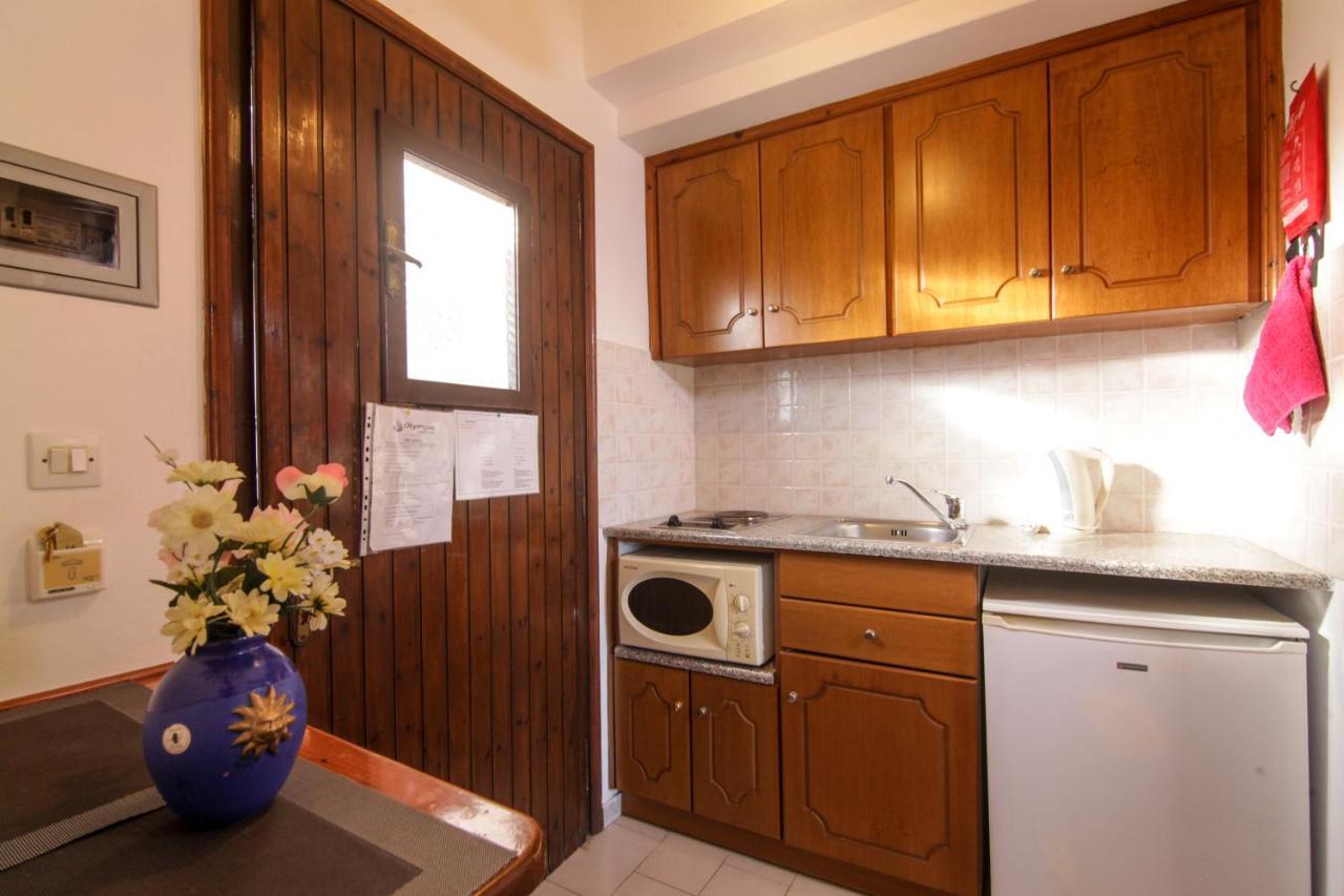 Fiona Corfu Aparthotel