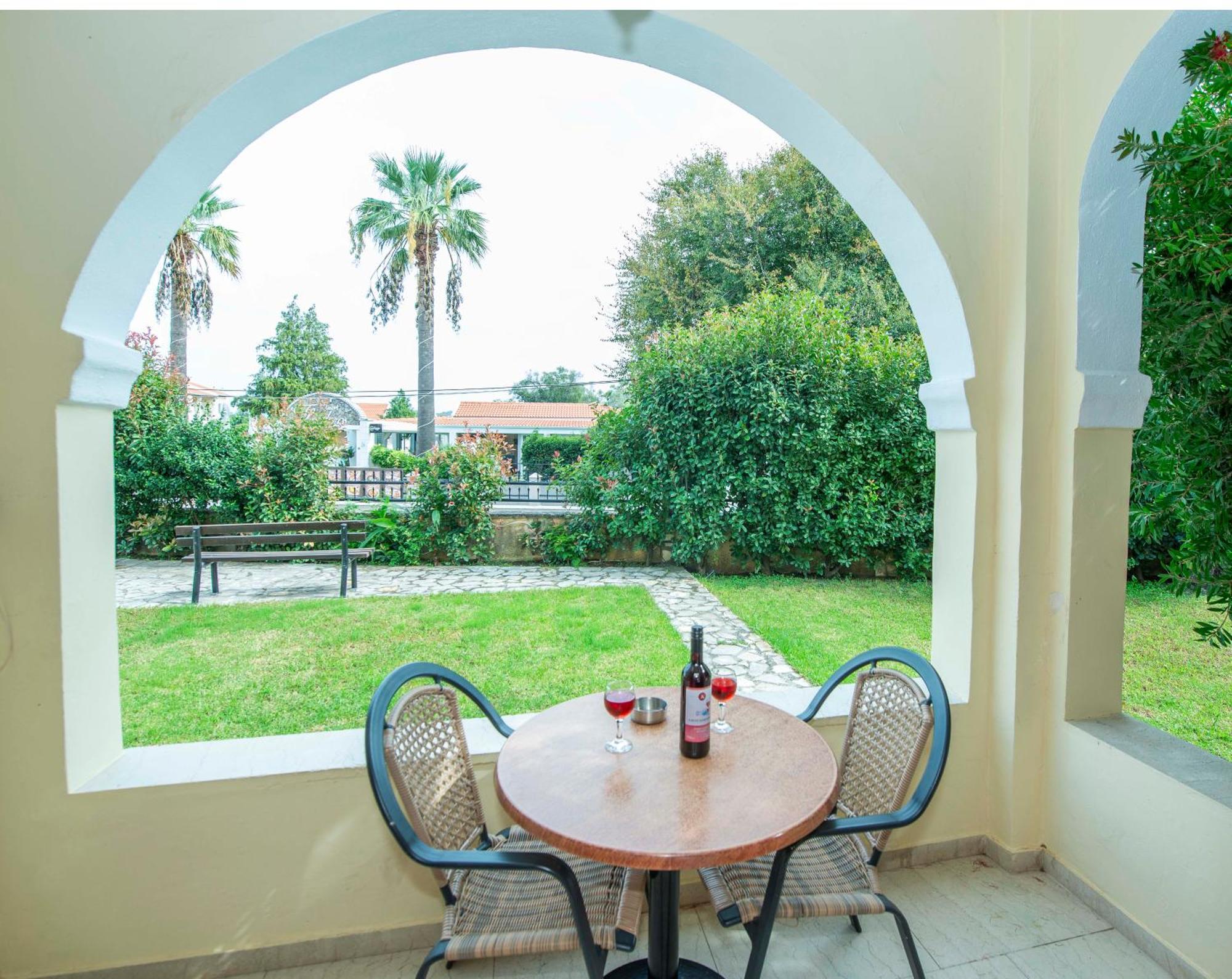 Aparthotel Fiona Corfu *